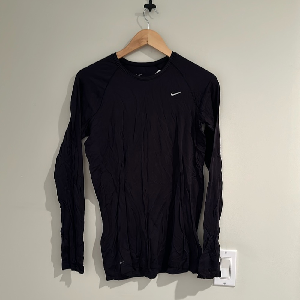 Nike Dry Fit Long Sleeve Running Top. XL
